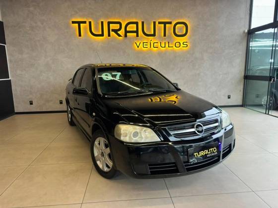 CHEVROLET ASTRA 2.0 MPFI ADVANTAGE 8V FLEX 4P MANUAL CHEVROLET ASTRA 2.0 MPFI ADVANTAGE 8V FLEX 4P MANUAL